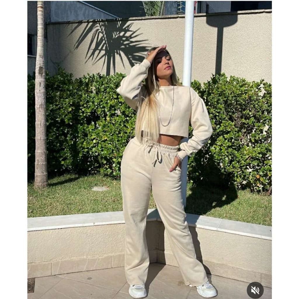 Conjunto Feminino Moletom Cropped manga longa Gringa Calça Pantalona.