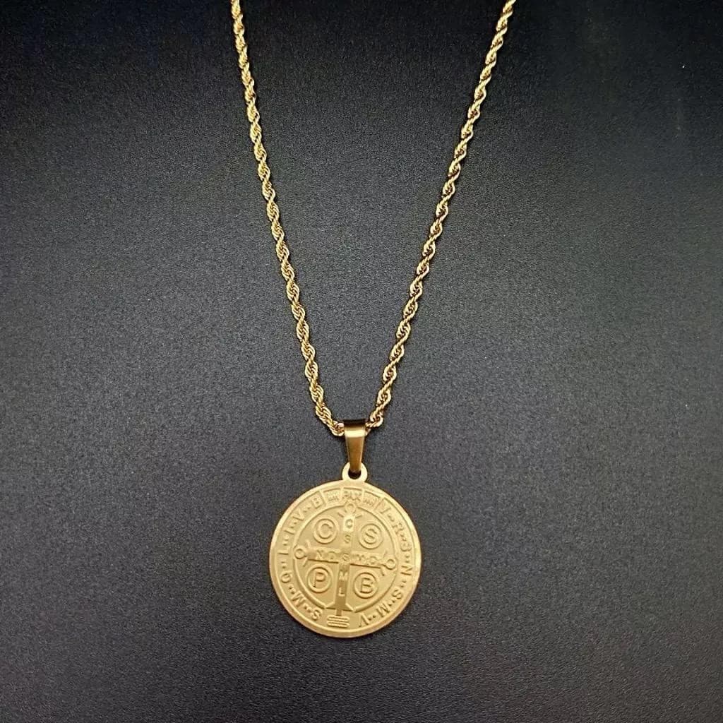 Corrente Cordão Baiano com pingente Religioso São Bento Aço 60CM/3MM Dourado - Oferta
