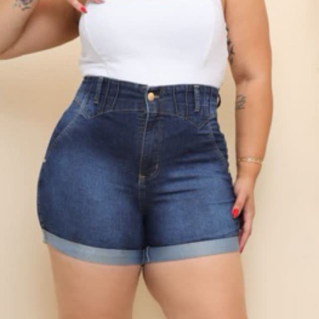 SHORTS / BERMUDA JEANS FEMININO PLUS SIZE DO 46 AO 54  COM LICYA BARRA VIRADA