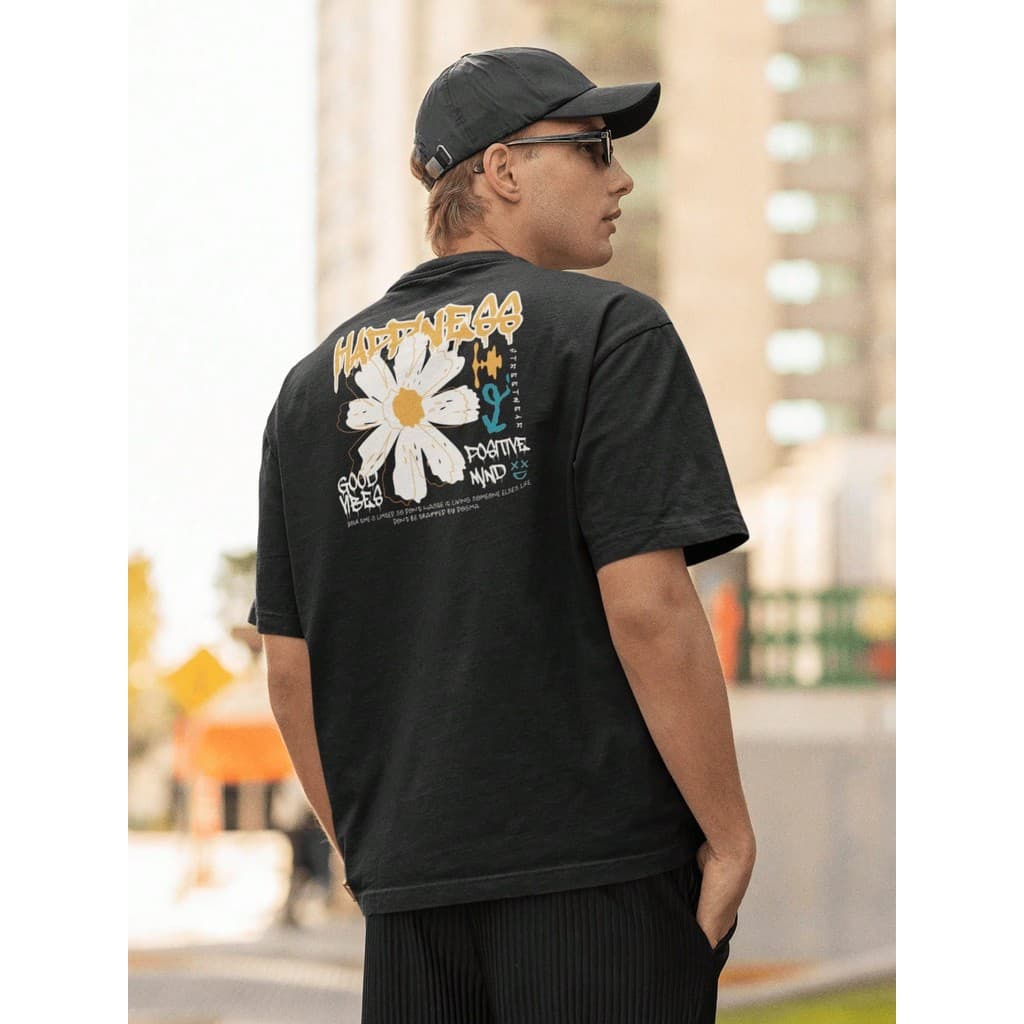 Camisa Camiseta Oversize Gola Alta Streetwear Masculino e Feminino para Treino e Dia a Dia Preto e Off Whte Estampado
