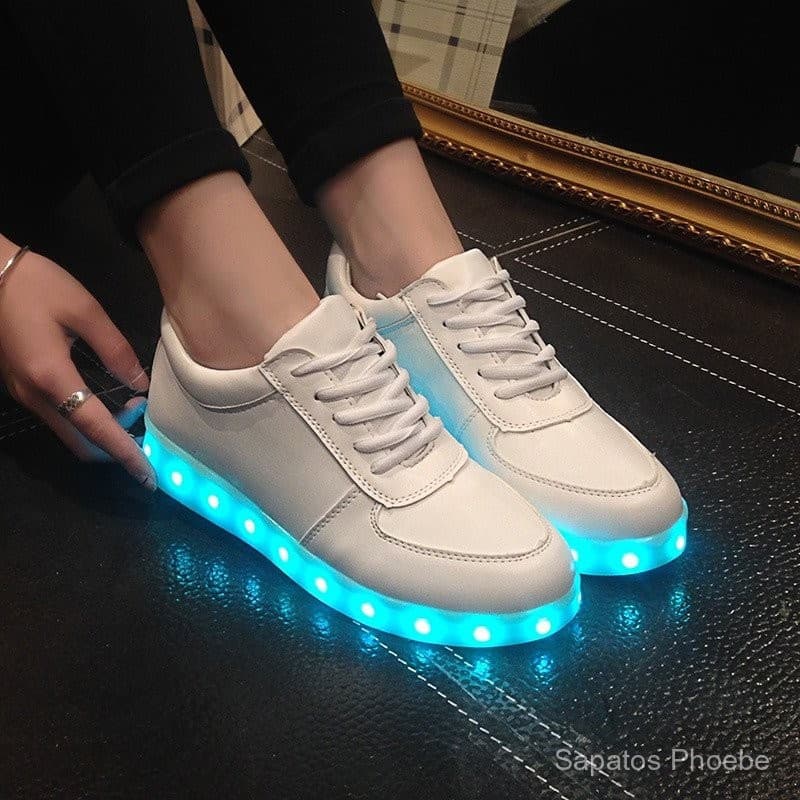 2023 Tênis Unissex Coloridos Brilhantes com LED Recarregável por USB 9E9F HNKF