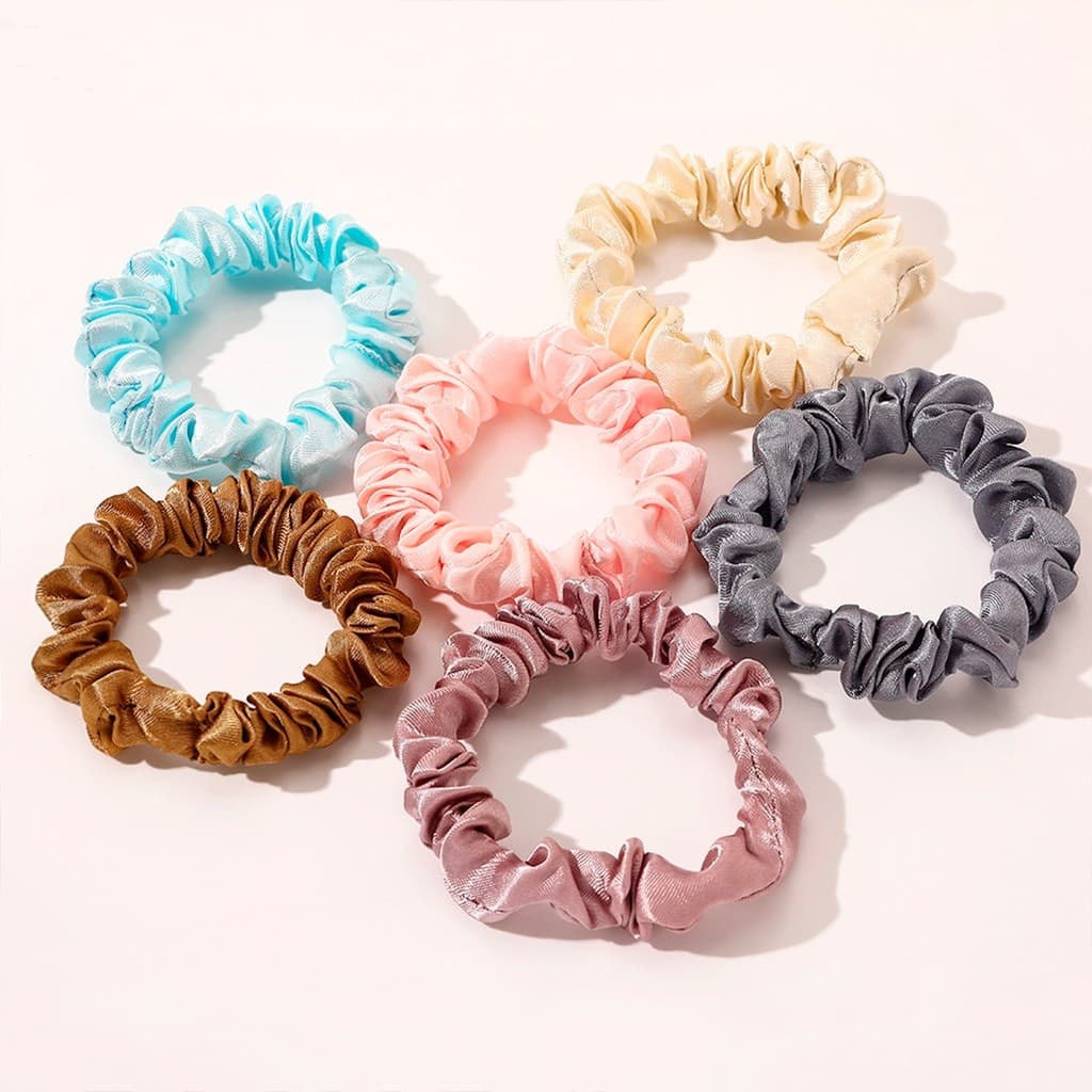 Kit 100 Scrunchie Fina Xuxinha de Cetim Elástico de Cabelo