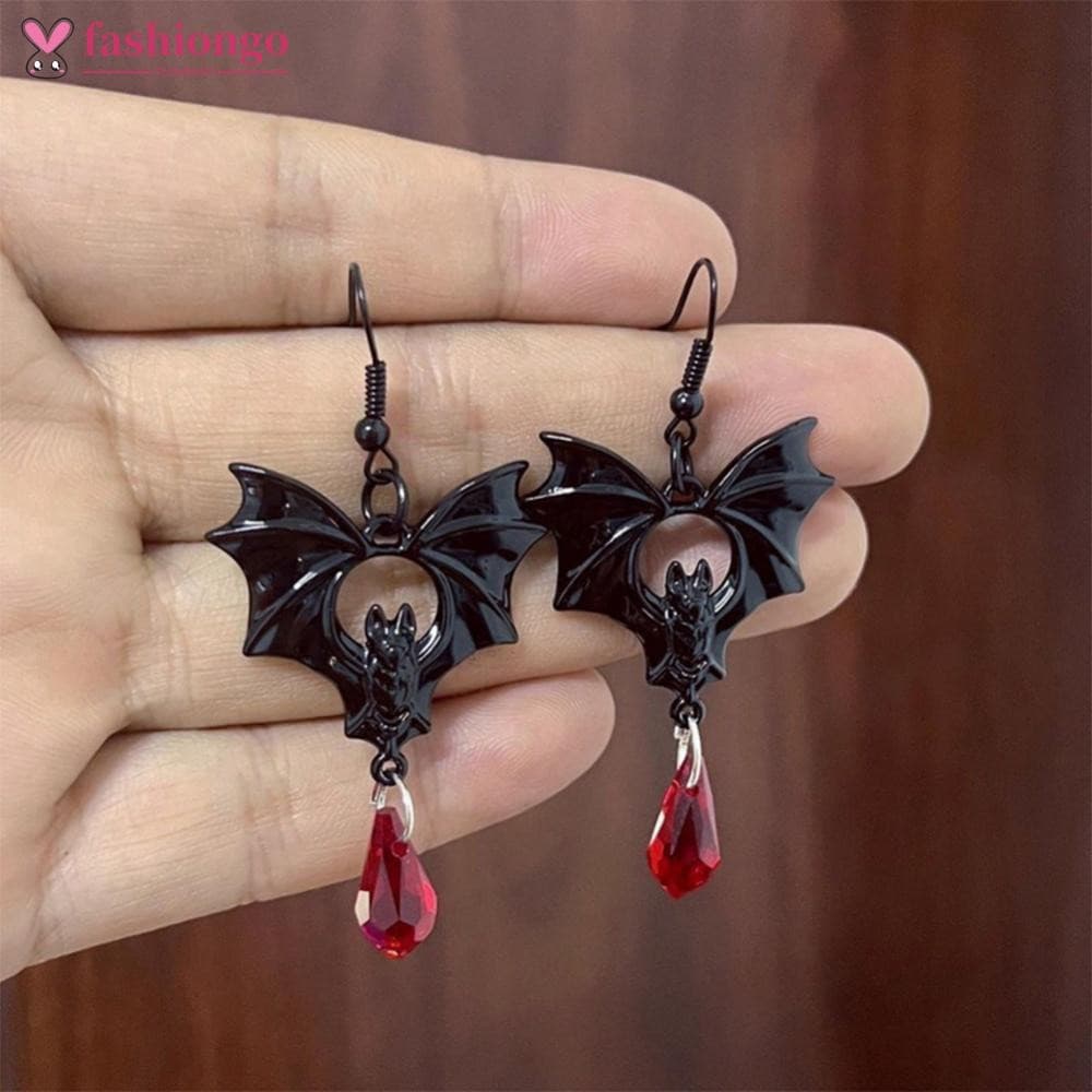 【READY STOCK】FASHIONGO 1 Par De Brincos Góticos De Morcego Vampiro Retrô Vermelho Escuro De Cristal Para Mulheres Homens