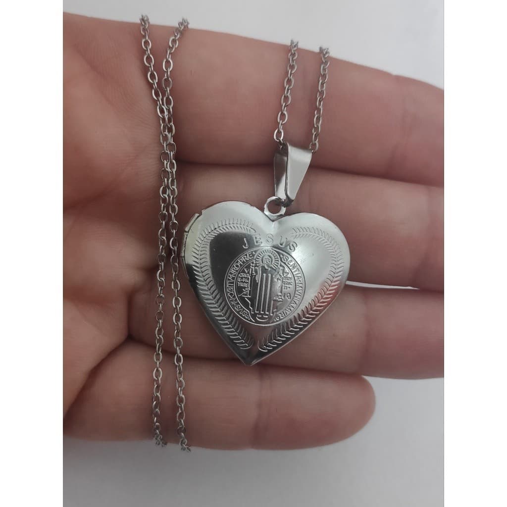 Cordão com Pingente em Aço Inox coração Relicário Jesus São bento Fe ESPERAÇA