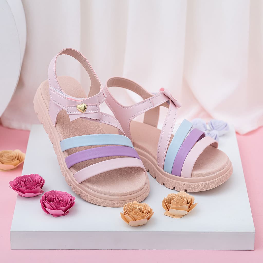 Sandália Infantil Feminina Colorida com Coração – Confortável Fofa e Perfeita para o Dia a Dia