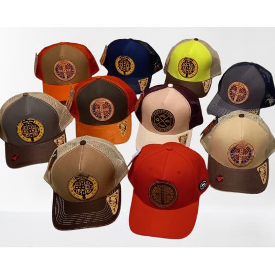 Boné Trucker Country de Tela e Aba Curva Medalha  Saõ Bento