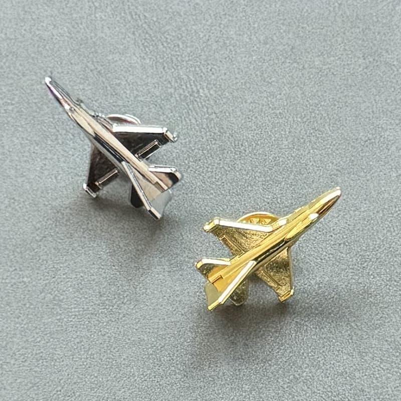 Vintage Tridimensional F16 Metal Avião Broche Pino DIY Moda Crachá Acessórios