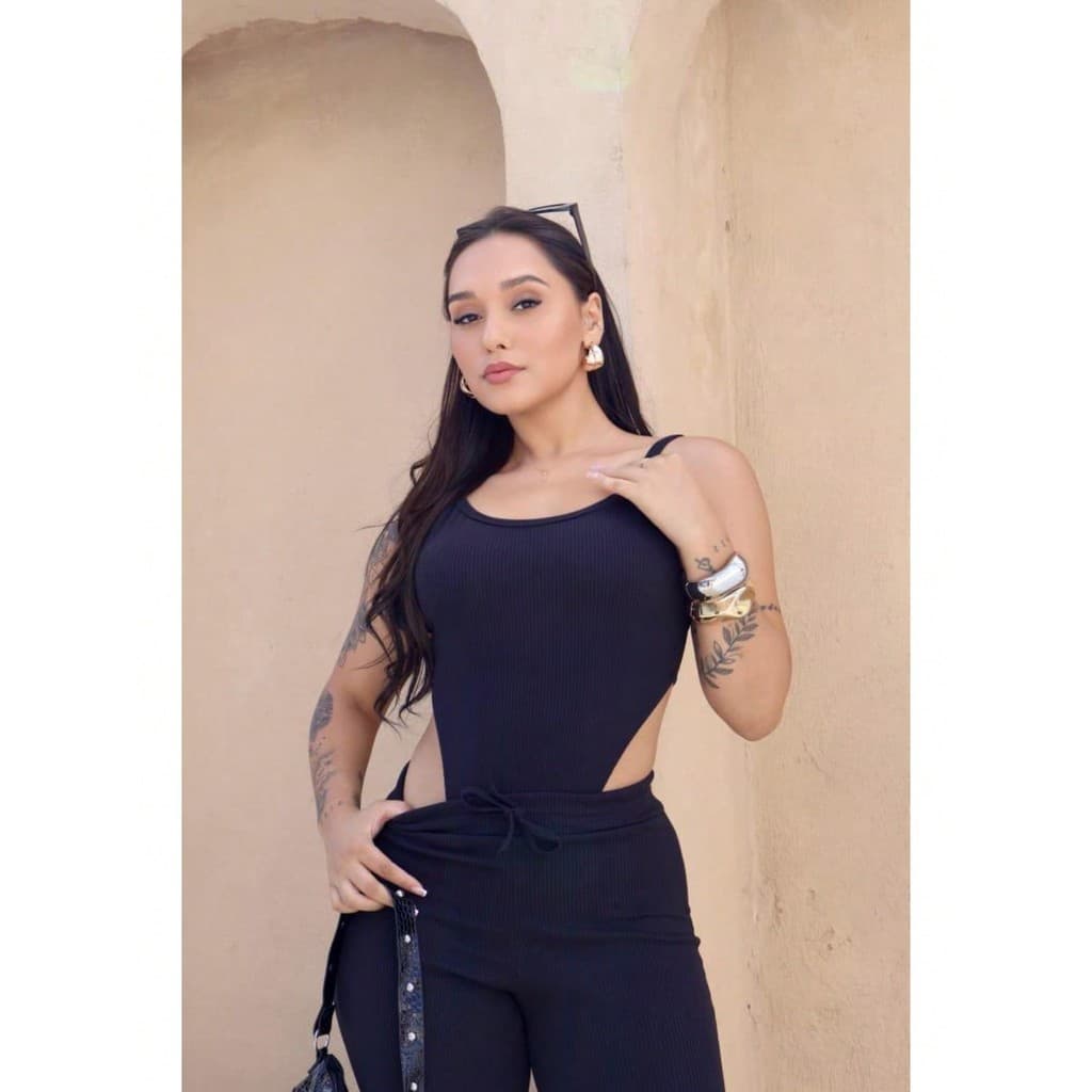Body Cavado com Bojo + Calça Canelada Cintura Alta Conjunto Feminino Moderno Recorte Sensual sair ou Dia a Dia