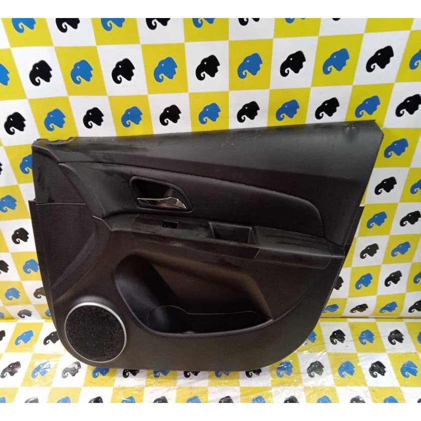 Forro Lateral Porta Dianteira Direita Cruze 2012-16