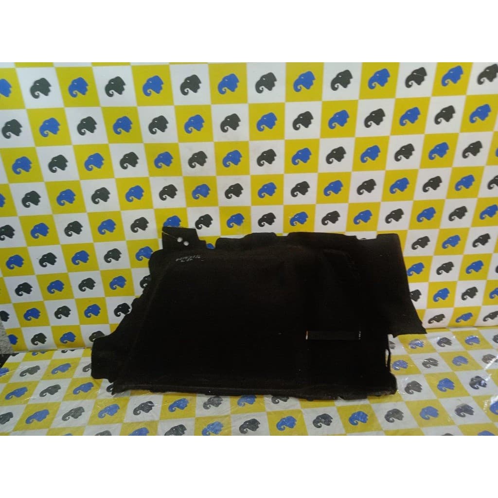 Forro Lateral Direito Porta Malas Focus Hatch 2015-19