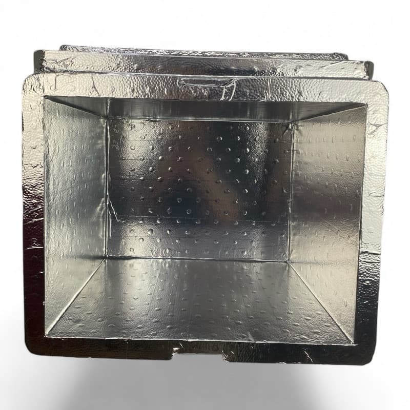 Caixa de isopor laminado 45 L térmica para bag espetos e bebidas
