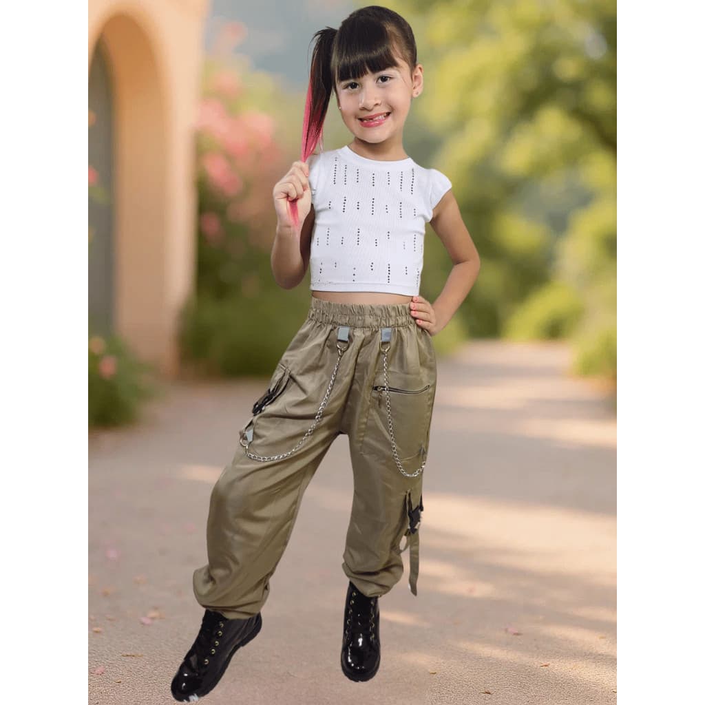 CALÇA CARGO INFANTIL STREETWEAR – LOOK MODERNO PARA ESCOLA