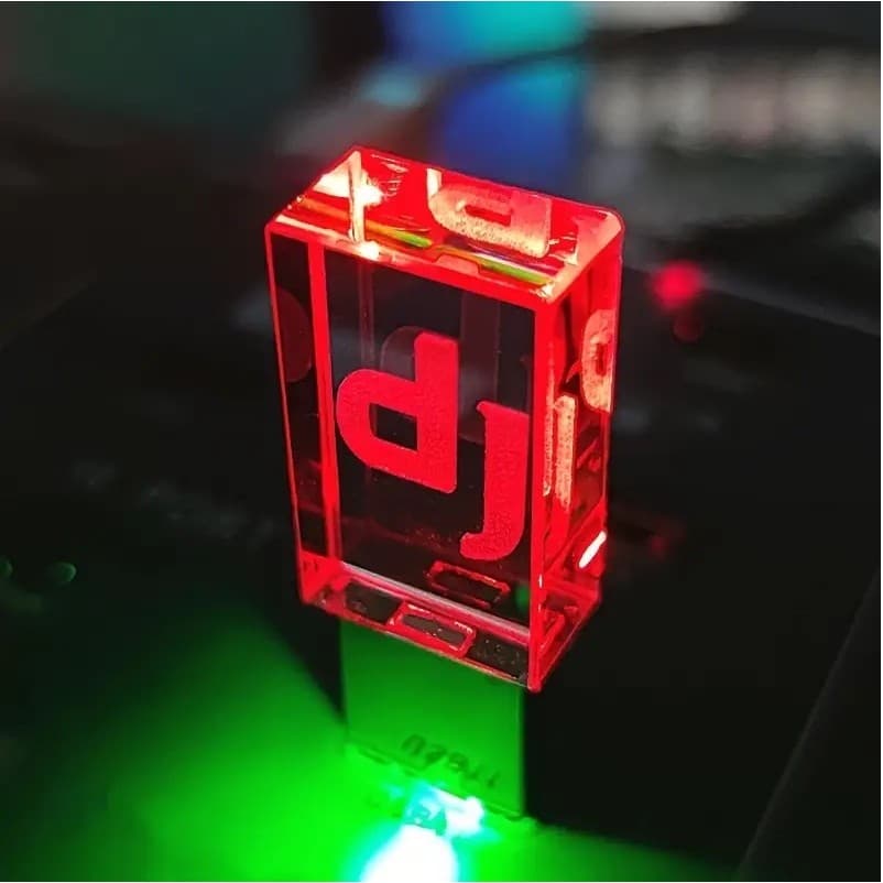 Pen Drive 64gb 3cpizai Dj Prateado Cristal Ultra Usb 2.0 Djs