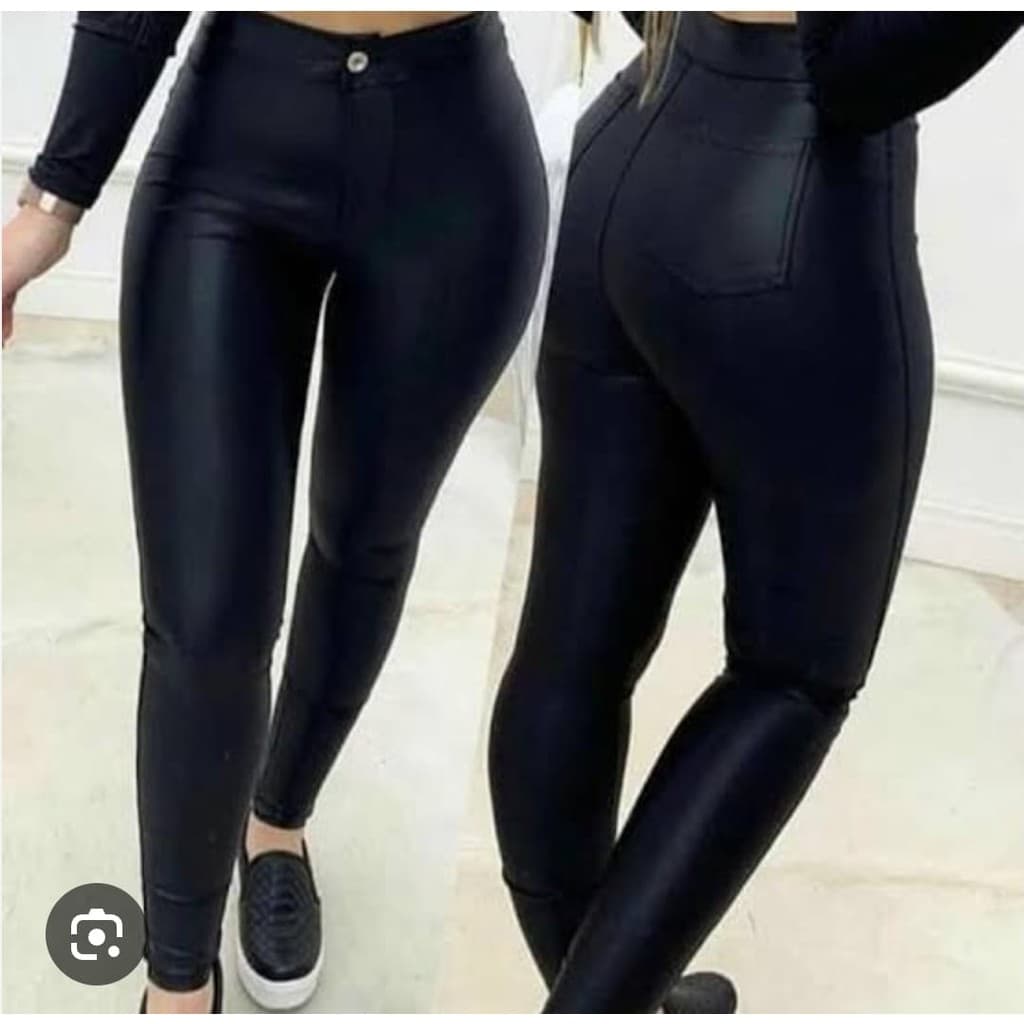 CALCA CORINHO DISCO O BRILHO DO SEU LOOK EFEITO VINIL ELA MODELA E VALORIZA SEU CORPO FIRME E CONFORTÁVEL ESTILO E PODER