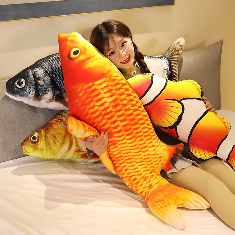 Simulação peixe brinquedo de pelúcia realista pelúcia Animal grama Crucian carpa carpa carpa vermelha longo