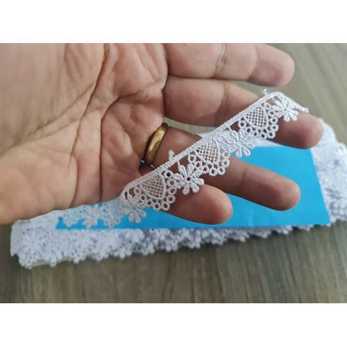 Renda Guipir Branca13,7 Mts C735