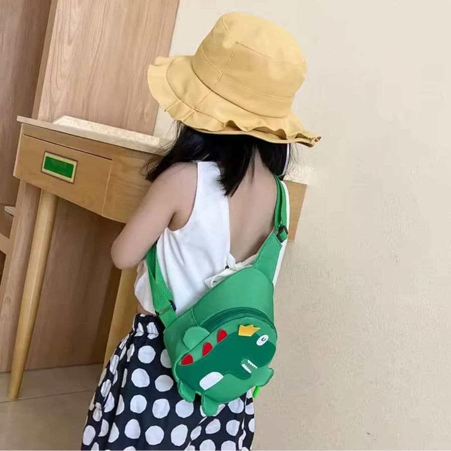 Mini bolsa crossbody de personagens