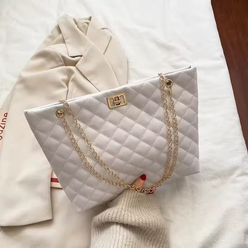 Bolsa Feminina Clássica Matelassê – Elegância e Sofisticação no Seu Dia a Dia