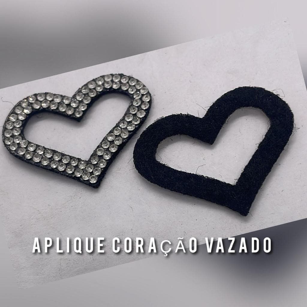Kits Aplique Coração Vazado com Strass Bordado 5cm Escolha a Cor Patch Roupa Customização Brilhante