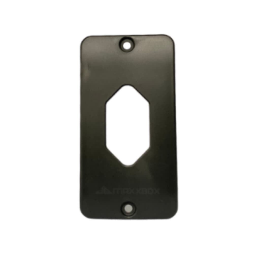 PLACA 1" TOMADA HEXAGONAL VERTICAL PRETA MAXXBOX