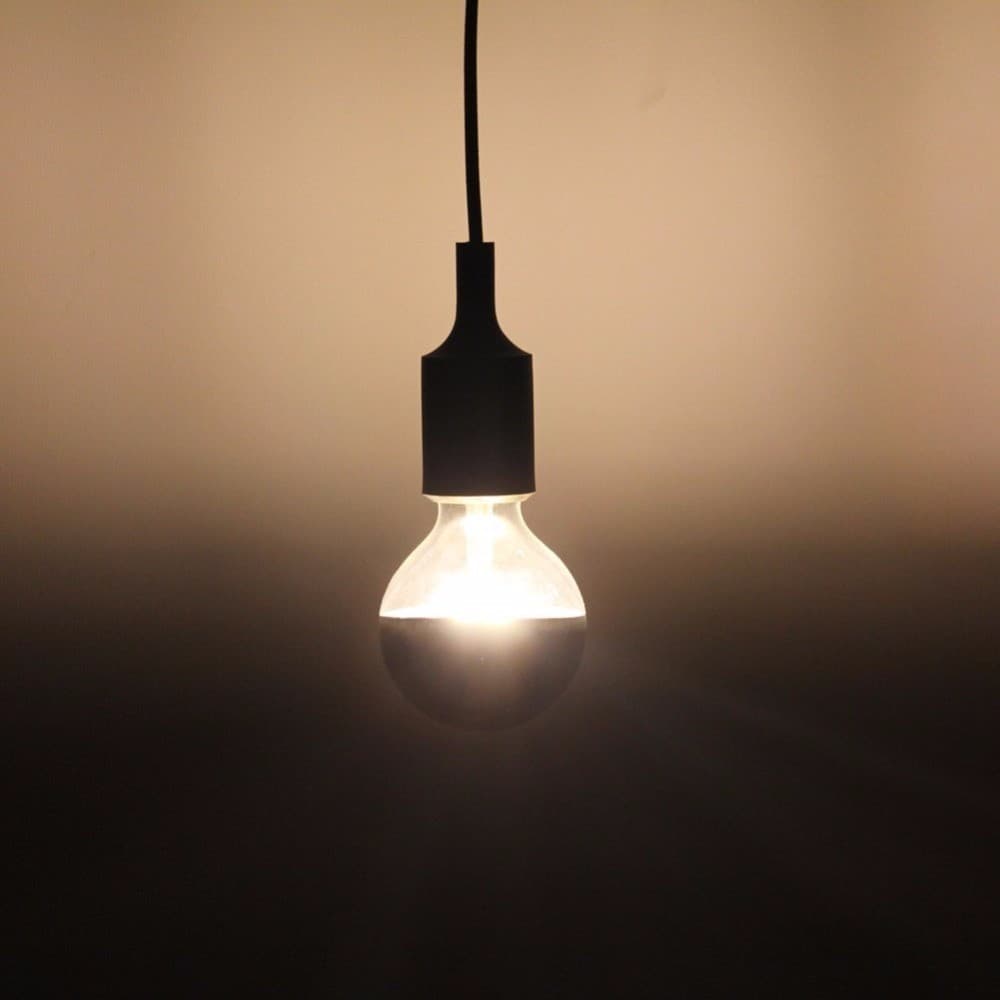 Lâmpada LED Filamento Espelhada G125/G95/G80 4W 2200K Âmbar E27 Bivolt Defletora Decorativa Vintage