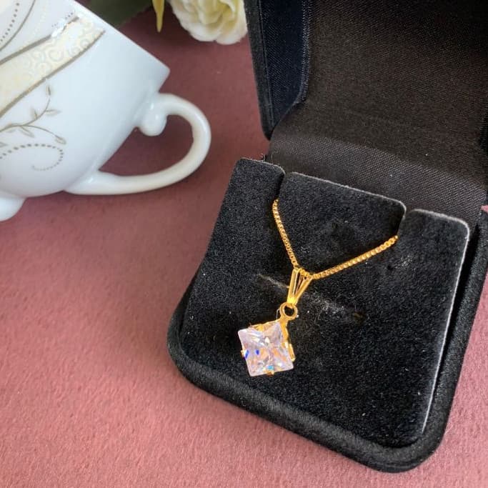 Colar Zircônia Luxo Folheado a Ouro 18K Semijoia Joia Banhado Cordao Pedra Diamante