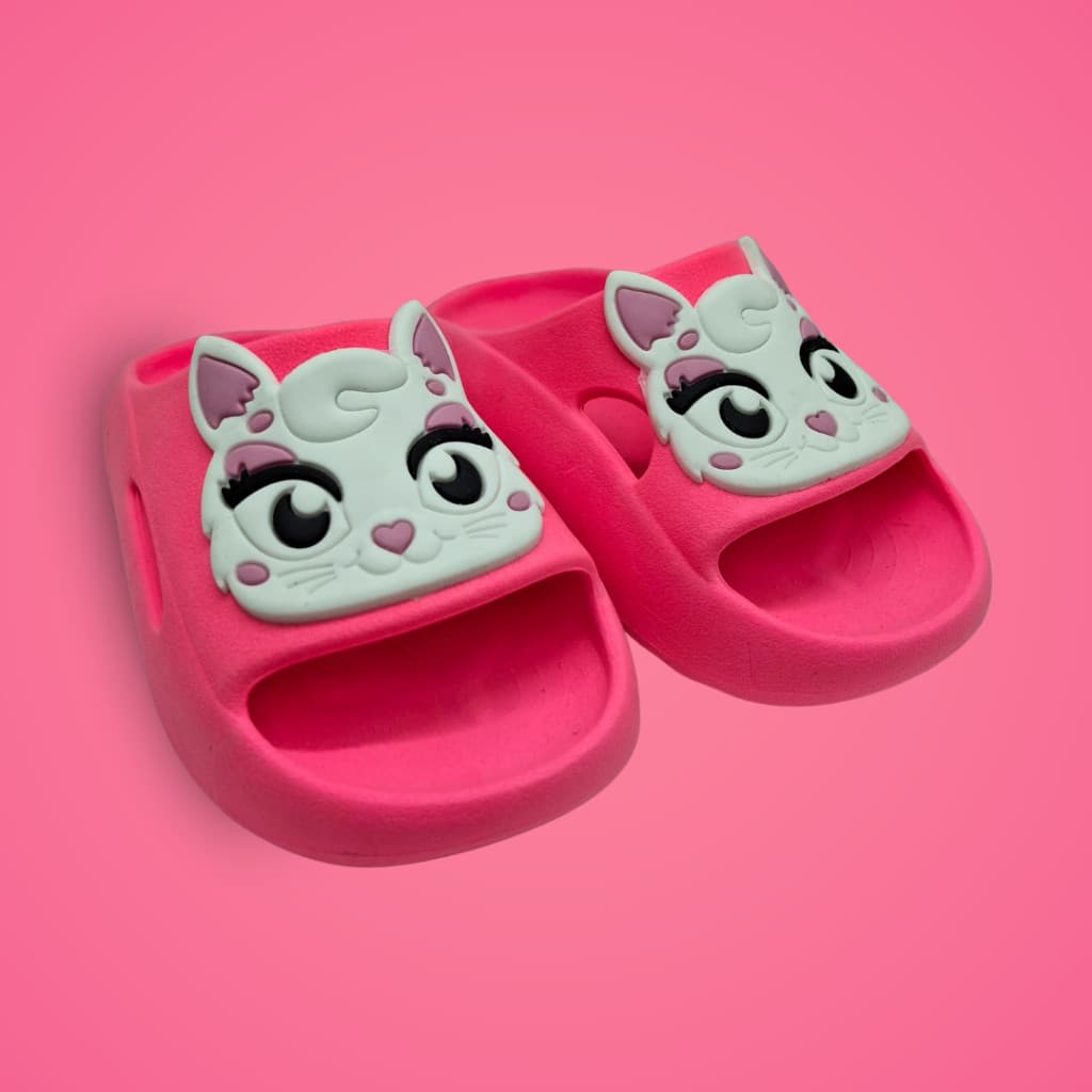 Chinelo Nuvem Infantil Gatinha Rosa Fluorescente | Confortável, Antiderrapante e Fofo