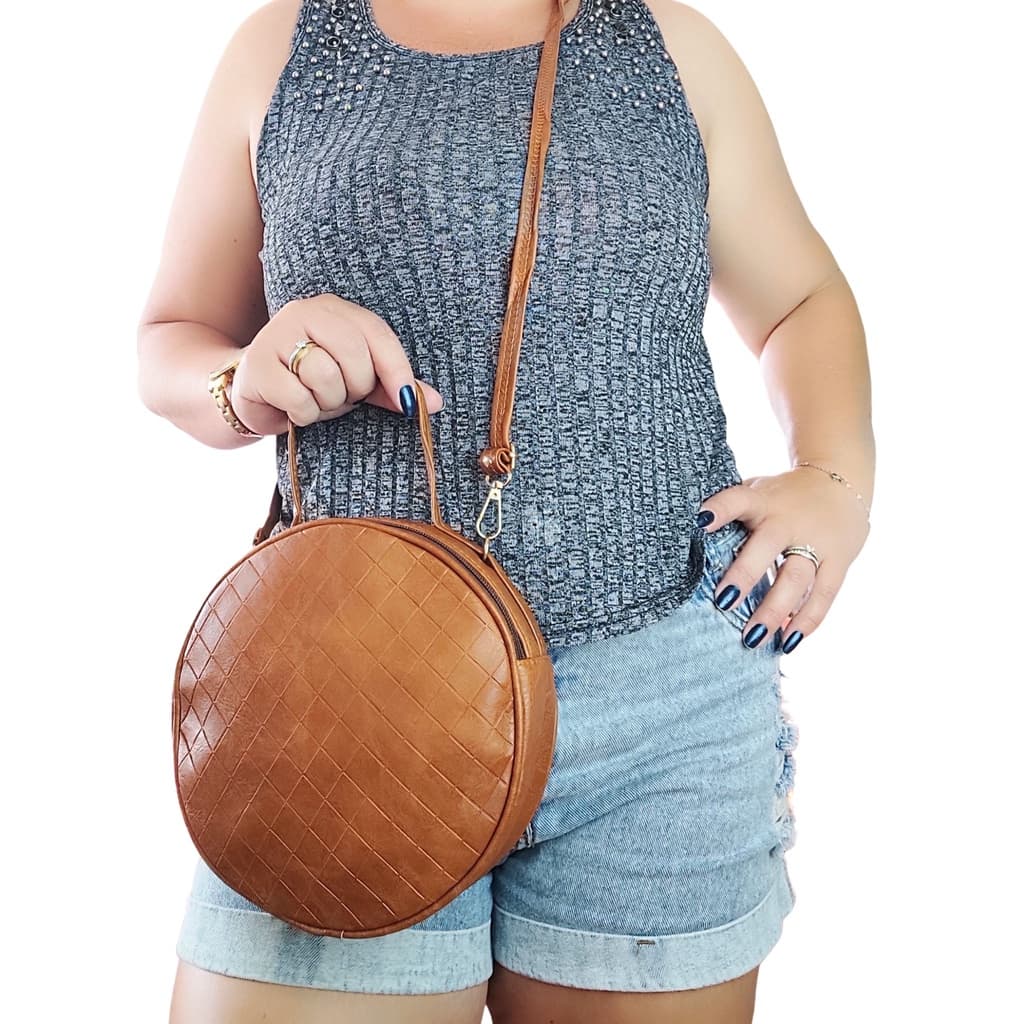 Bolsa feminina redonda transversal tiracolo espaçosa premium