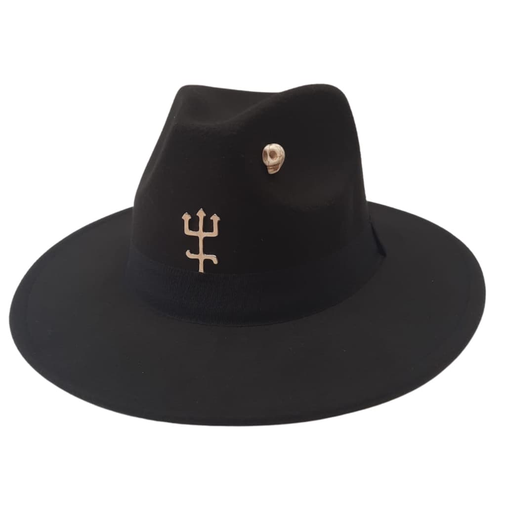 Chapeu Exu Caveira com Tridente e Caveira Preto Feltro Umbanda Candomble