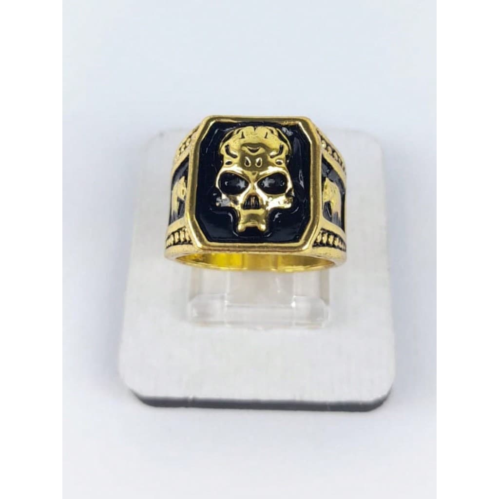 Anel Masculino Grande Prateado Dourado Caveira Relevo Corvo Lateral c3