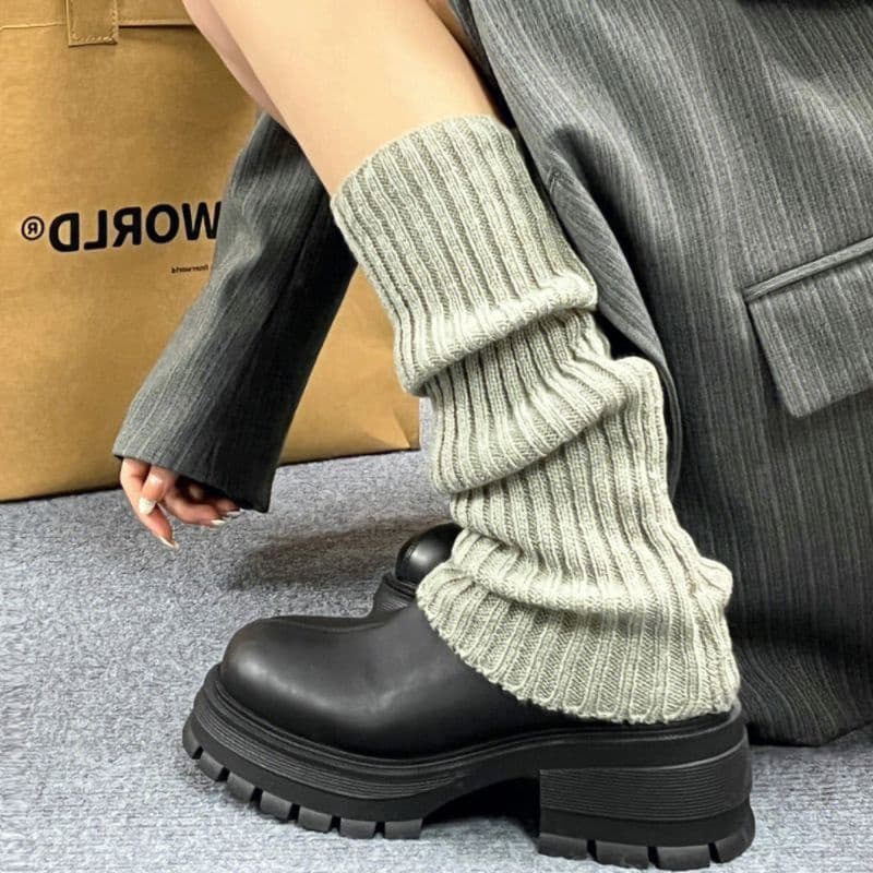 2 Peças De Meias Cinza Para Mulheres No Outono E Inverno , Empilhadas De Malha Que Mostram Pernas Finas Grossas , Menina