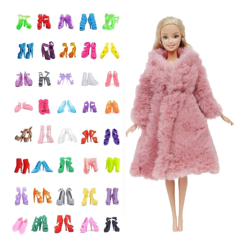 Roupa Roupinha Para Boneca Kit com Casaco De Pelúcia Fofinho Luxuoso + 5 Pares De Sapatos Sem Repetição - Sheilinha Confecção