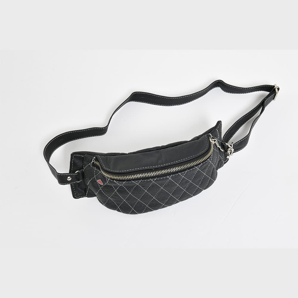 Pochete Bolsa de Cintura - Couro - Luisa - A32 - Preta