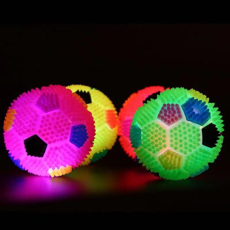 Brinquedo Bola Interativa Luz Led Com Apito Cães Gatos Pet Tamanho 7.5 cm Envio aleatório