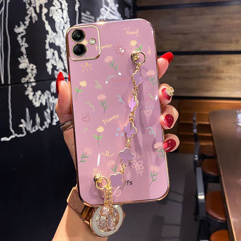 Invólucro Samsung Galaxy A07 A06 4G A05S A05 Padrão De Flor Pequena Com Pulseira De Trevo De Quatro Folhas Capa Protetor