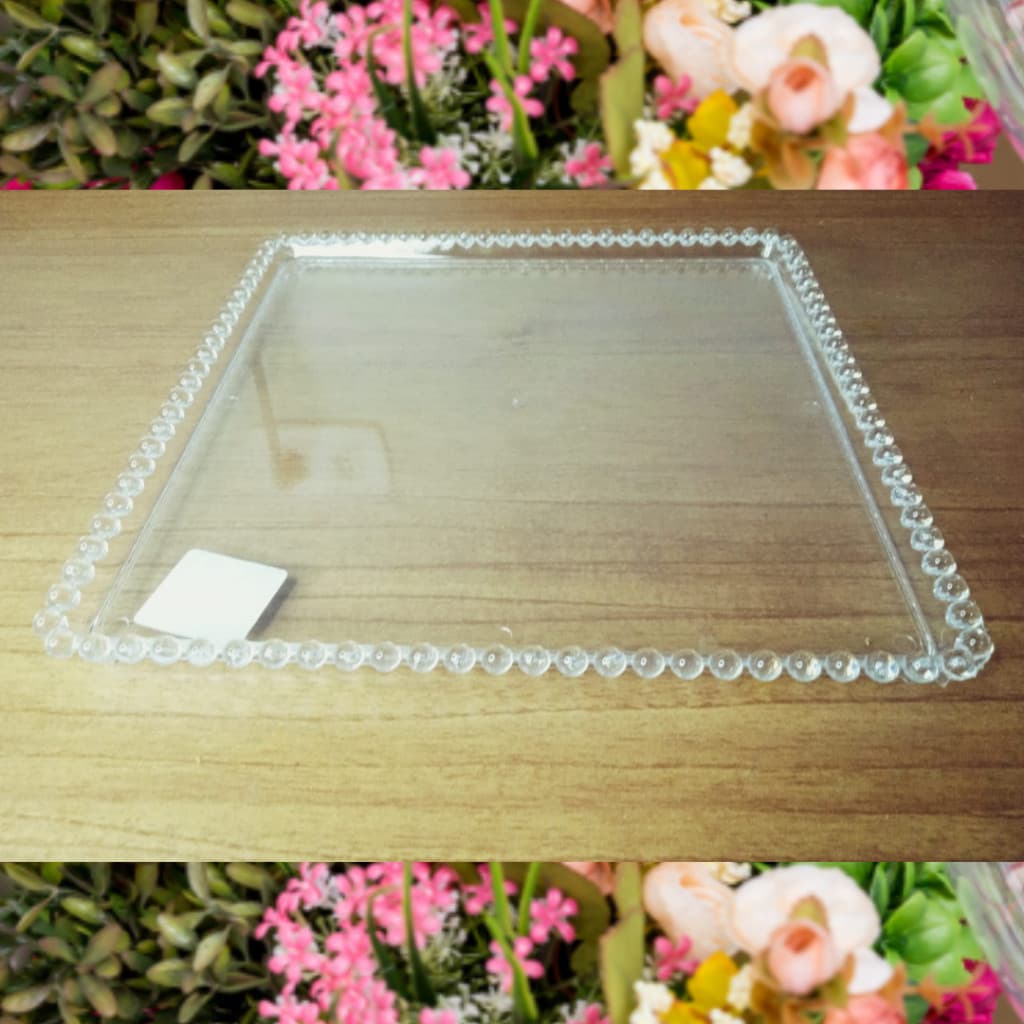 BANDEJA BABY QUADRADA 25X25  ACRILICO COM BORDA DE BOLINHA PARA DECORAÇÃO E FESTASTA