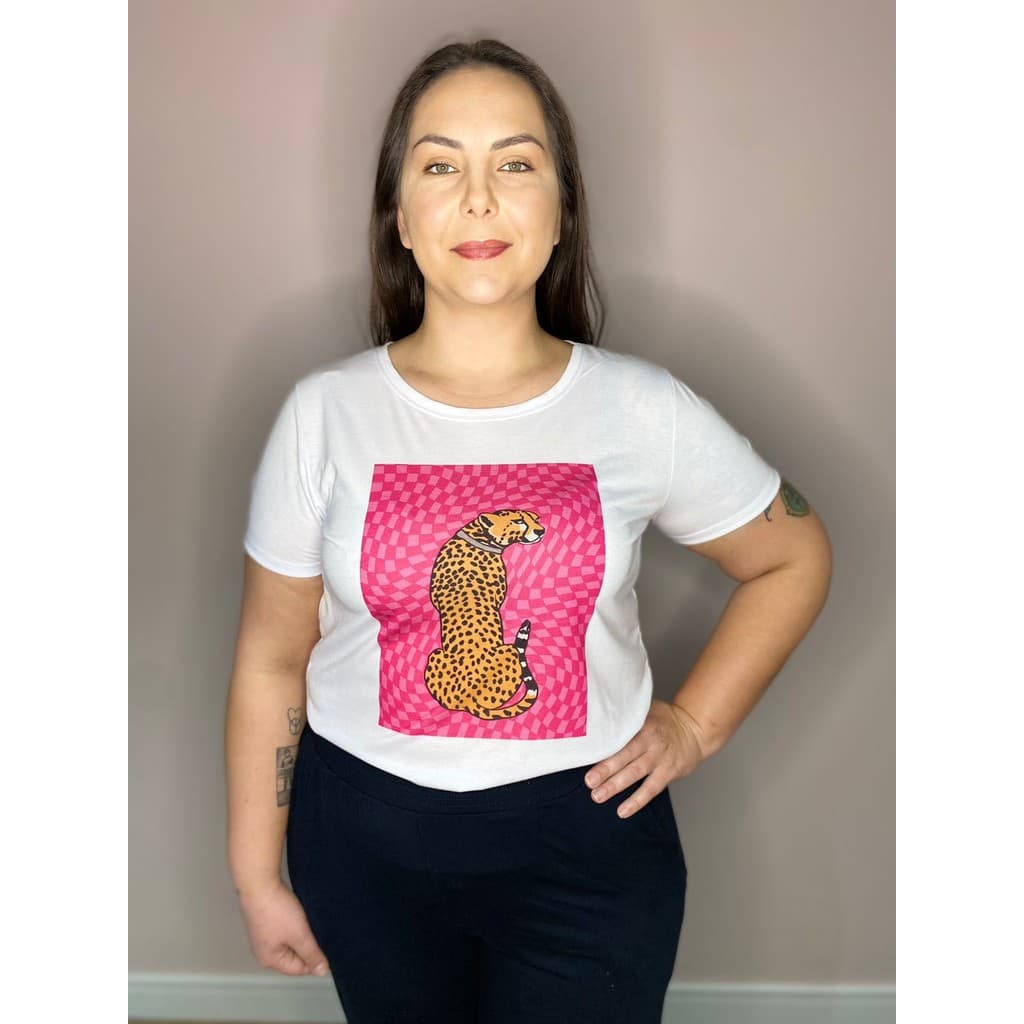 Camiseta Blusa Tshirt Onça Psicodelica M ao G3 vintage e delicada, camiseta com onça, camiseta estampada, blusa feminina