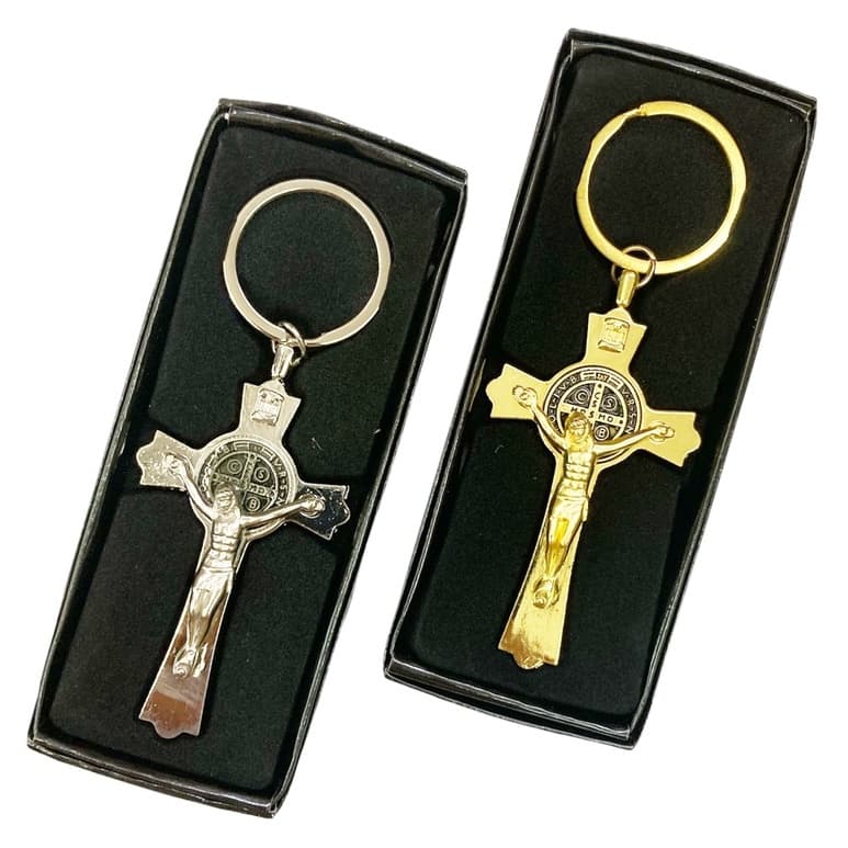 Chaveiro Religioso Crucifixo com São Bento Prateado / Dourado Promoção