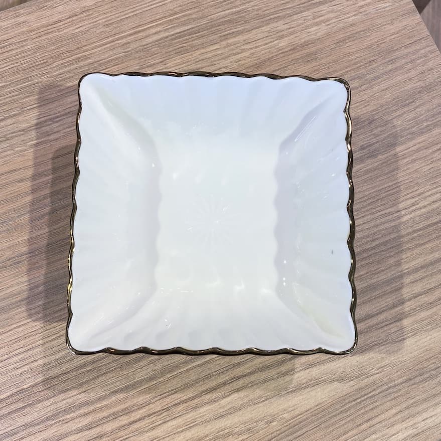 Bowl Quadrado Cerâmica Gold - Dimensão 13 x 13 x 4,5 cm - PraCasa