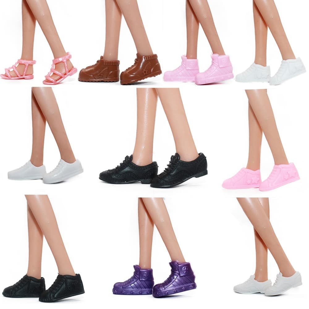 Sapatos de Pés Retos Para Bonecas Kit com 5 ou 10 Pares Sapatos Sandália Tênis Bota Rasteirinha Chinelo - Sheilinha Confecção