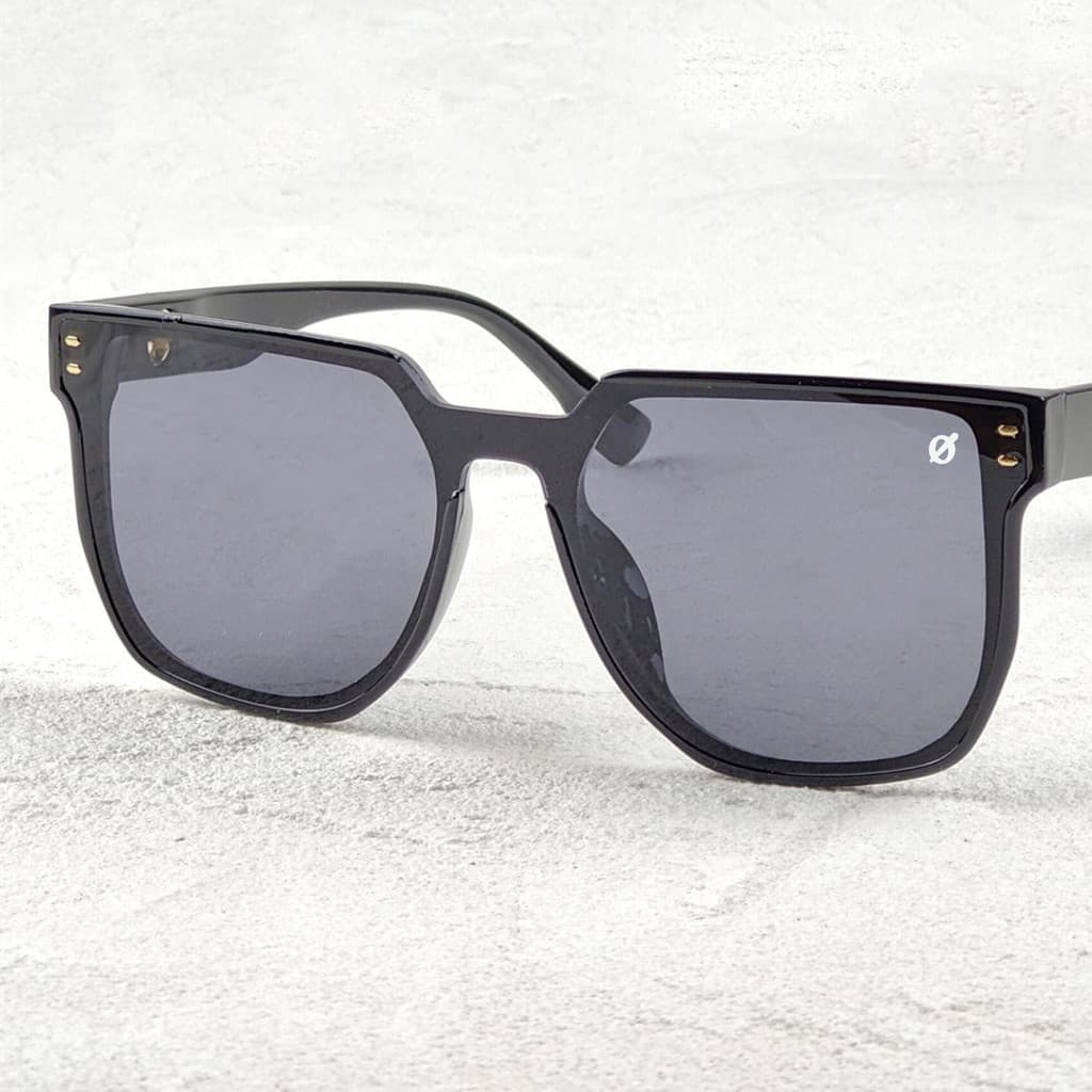 Oculos de Sol Preto Quadrado Diametro