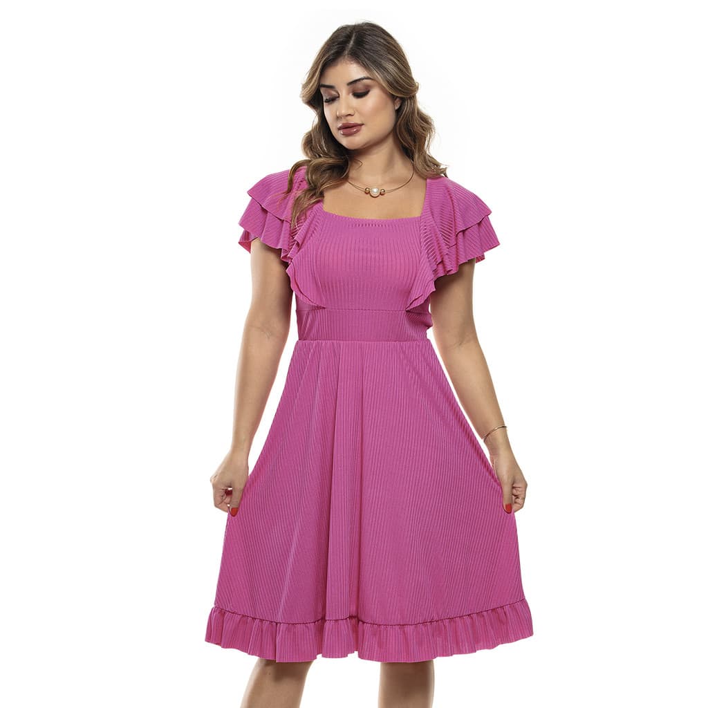 Vestido Rosa Decote Quadrado E Saia Godê Para Look Elegante
