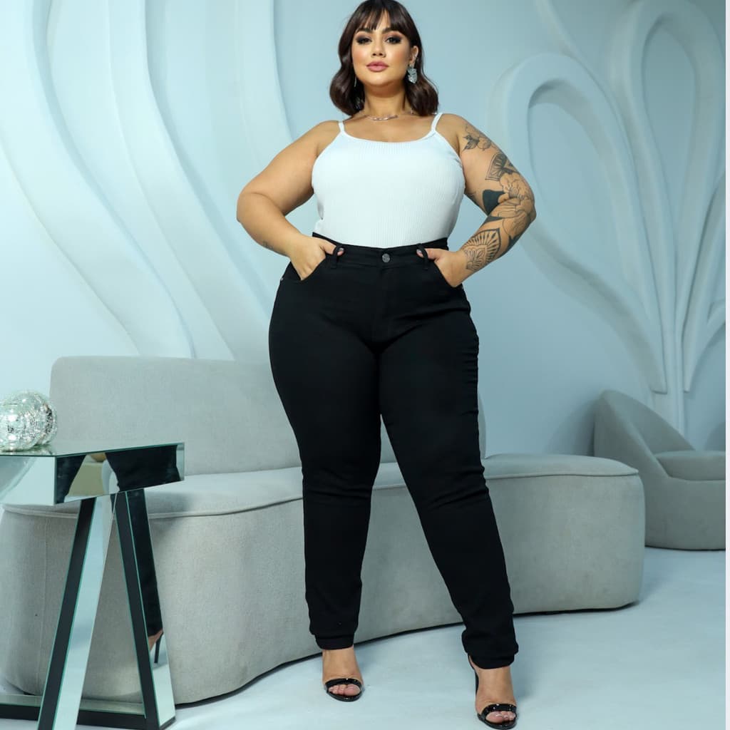 Calça Jeans Feminina Plus Size Preta Com Lycra 44 Ao 54 calça moda plus size jeans