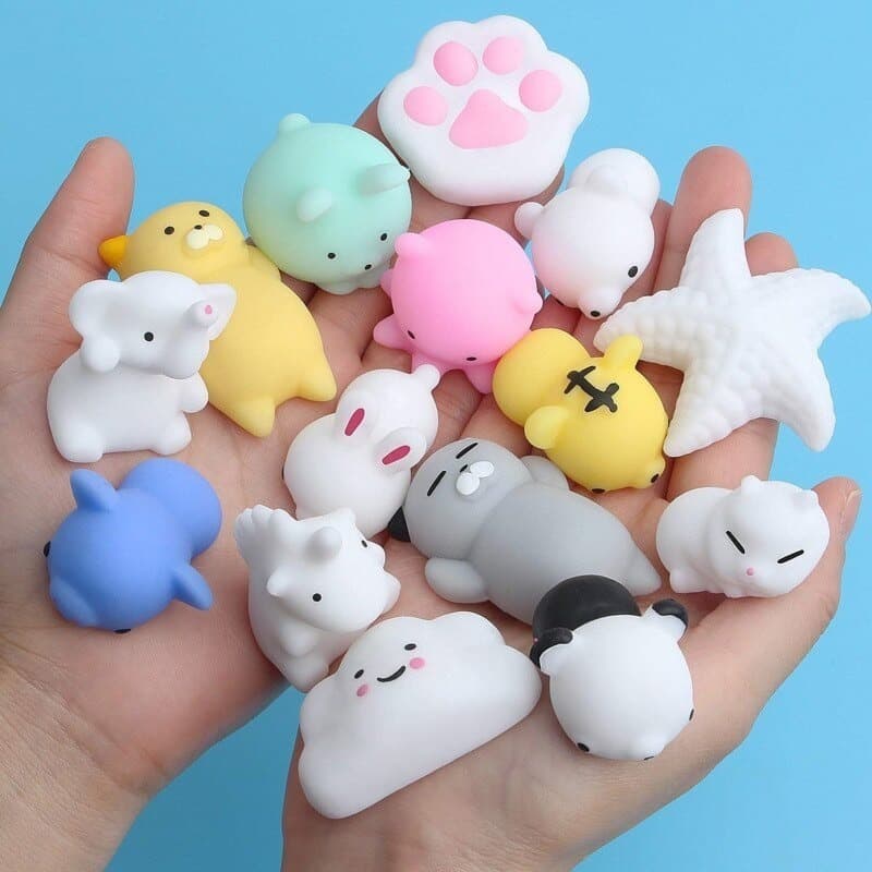 kit 50/60/100 Squishy De Apertar  Mochi Bichinho Macio Squishie ENVIA ALEATORIAS