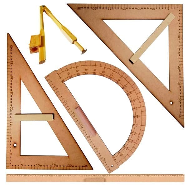 Kit Geométrico Professor Mdf - Régua 1 Metro, 1 Compasso Quadro Branco 40 cm, 1 Esquadro 30/60 Graus 1 Esquadro 45 Graus e 1 Transferidor 180 Graus SB