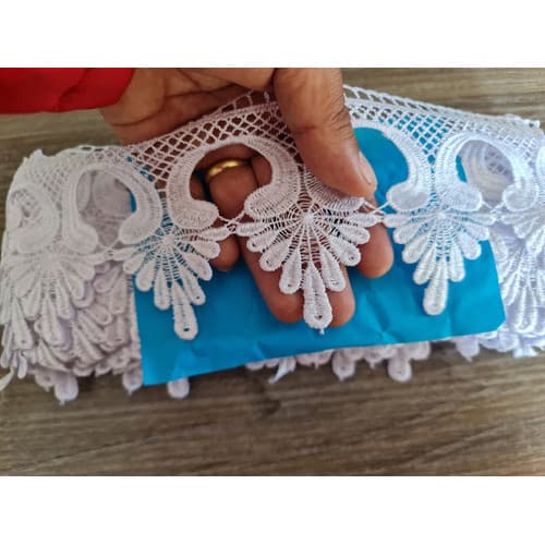 Renda Guipir Branca 13,7 Mts C643