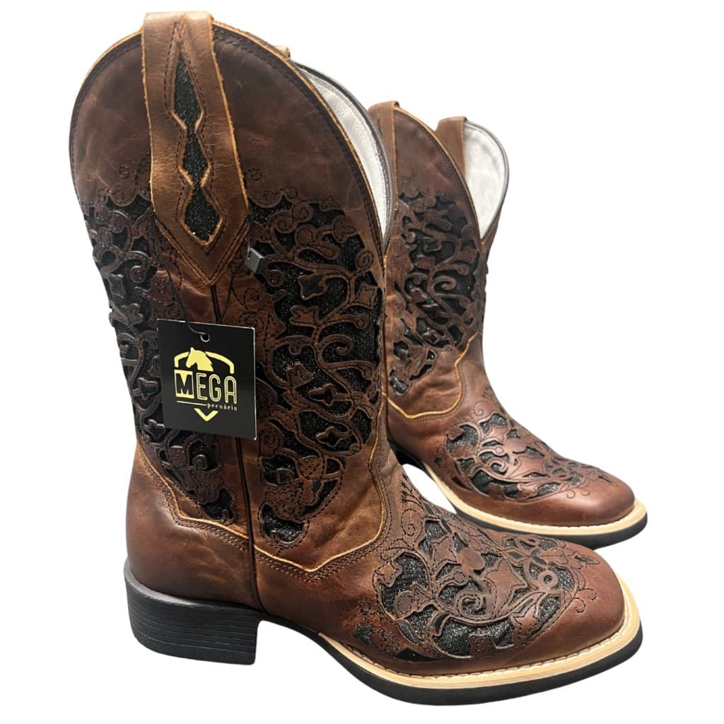 BOTA TEXANA FEMININA PASSO LIVRE COM BRILHO MARROM/PRETA REF: 5060