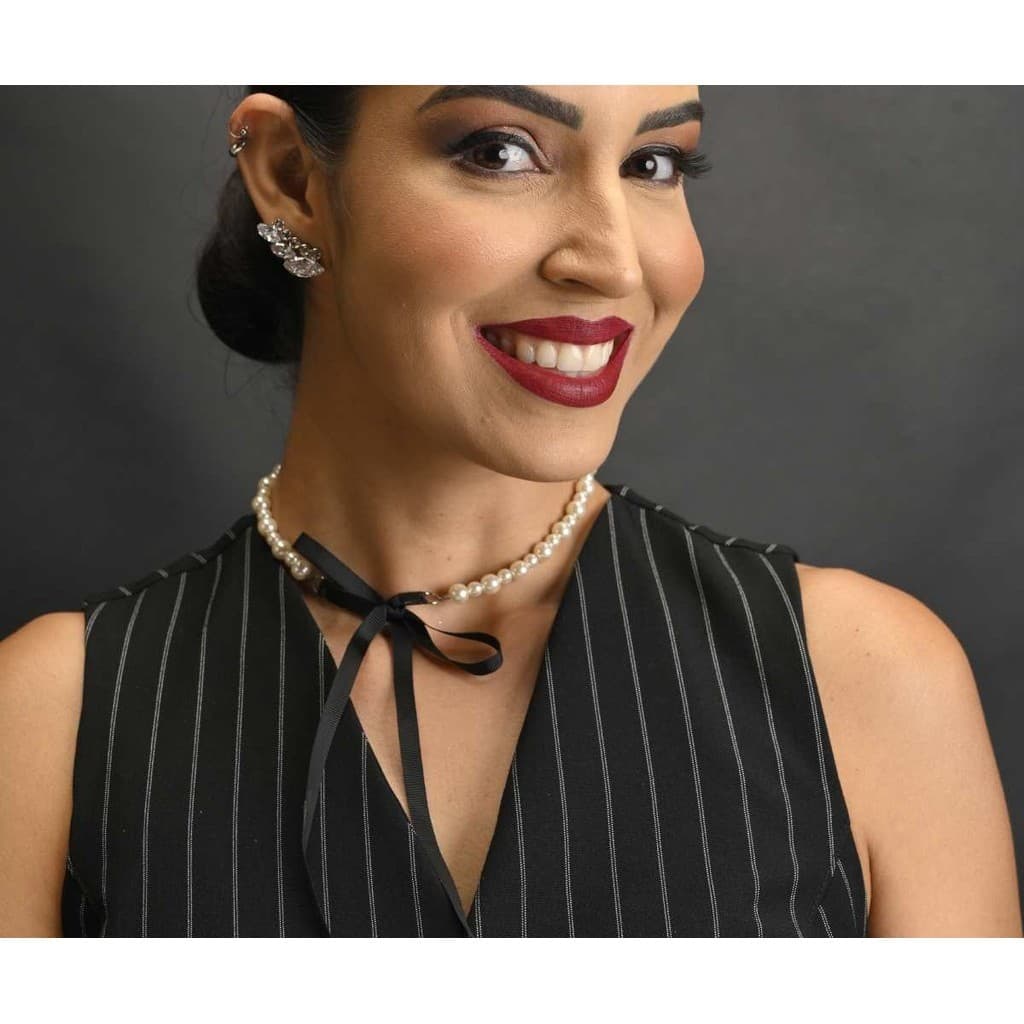 Colar de Pérolas c/ Laço Delicado Feminino