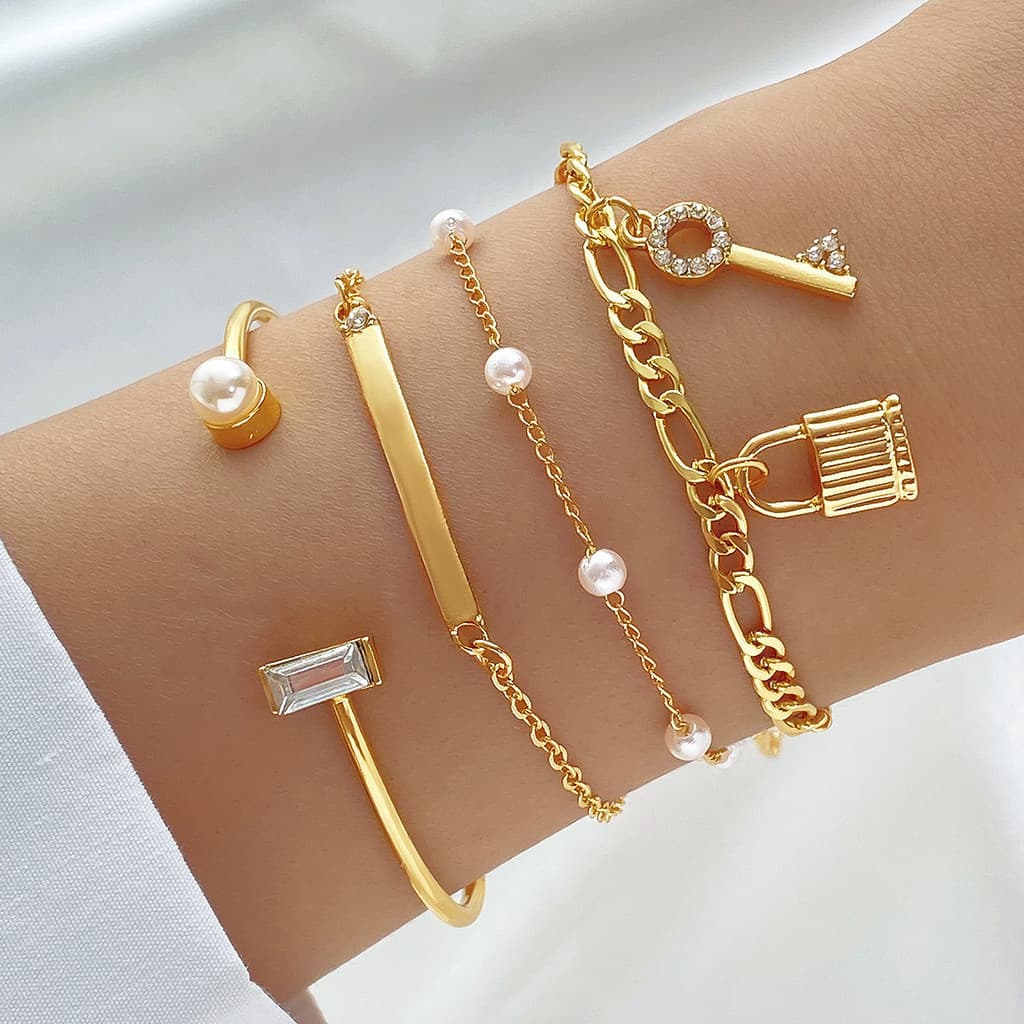 Conjunto 4 Pulseiras Dourado Pérola Cadeado Chave Stackable Aesthetic