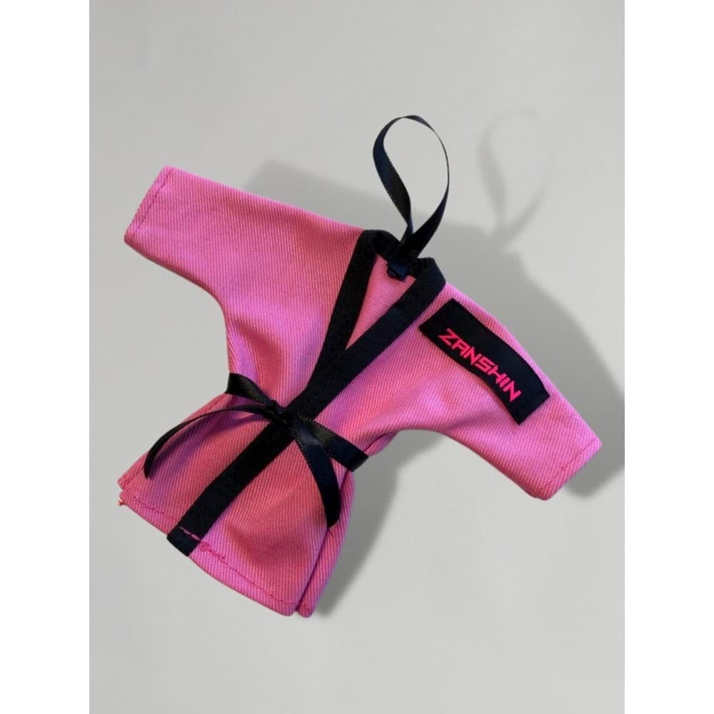 Chaveiro Kimono de Karate Rosa
